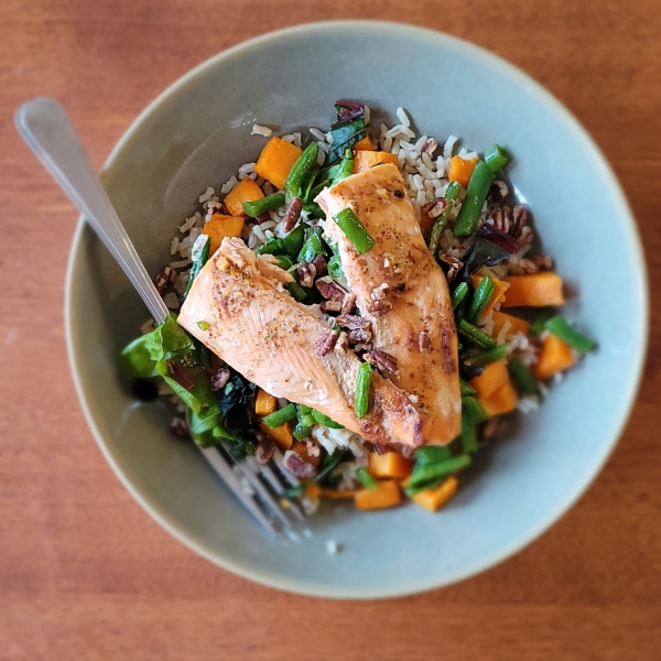 Spicy Honey-Chipotle Salmon Bowl