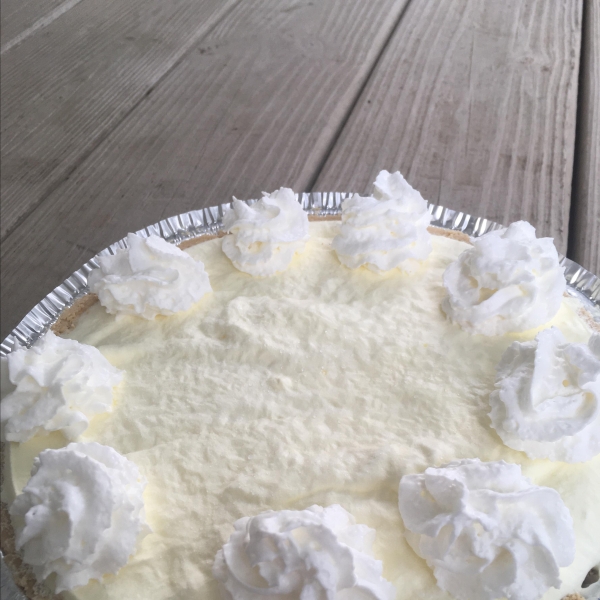 Easy Lemon Chiffon Pie