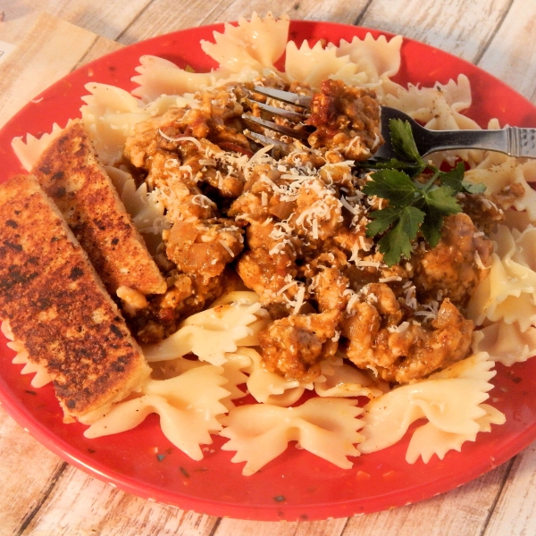 Sweet and Spicy Pumpkin Turkey Pasta