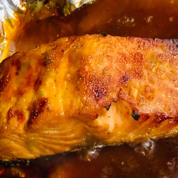 Easy Air Fryer Glazed Salmon