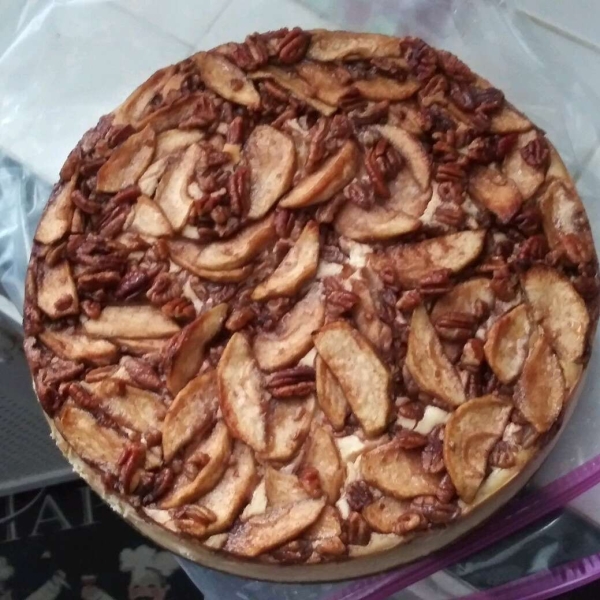 Nickie's Apple-Pecan Cheesecake