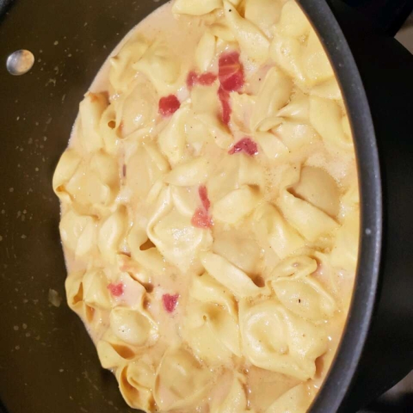 Cheese Tortellini in Curried Coconut Milk