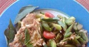 Tasty Low-Carb Egg and Vegetable Saute