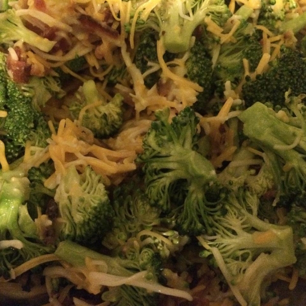 Cold Broccoli Salad without Mayo