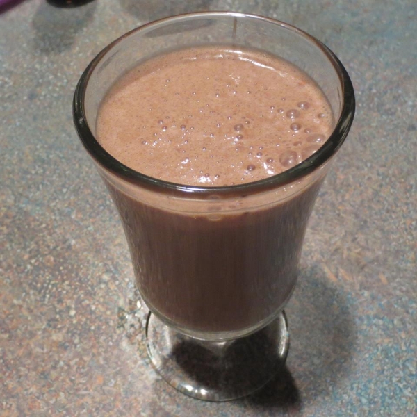 Banana and Brazil Nut Breakfast Smoothie