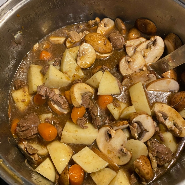 Mom's Hearty Beef Stew with Dumplings