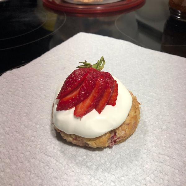 Fresh Strawberry Scones