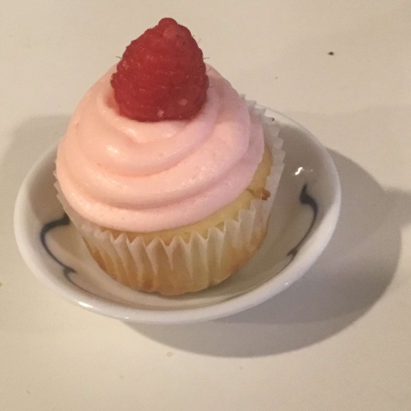 Raspberry Lemonade Cupcakes