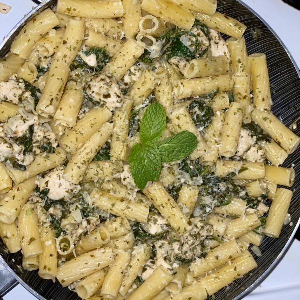 Pesto Chicken Florentine