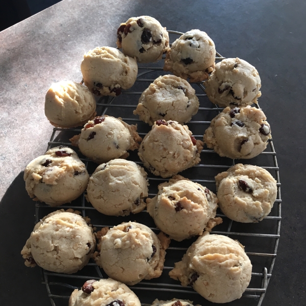 Coconut Oil Milk Chocolate Chip Oat Cookies