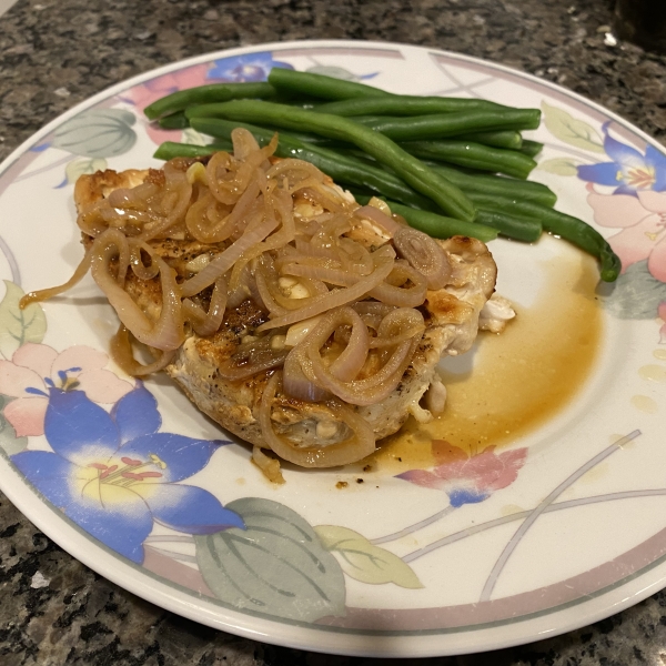 Pan-Seared Chicken Breasts with Shallots