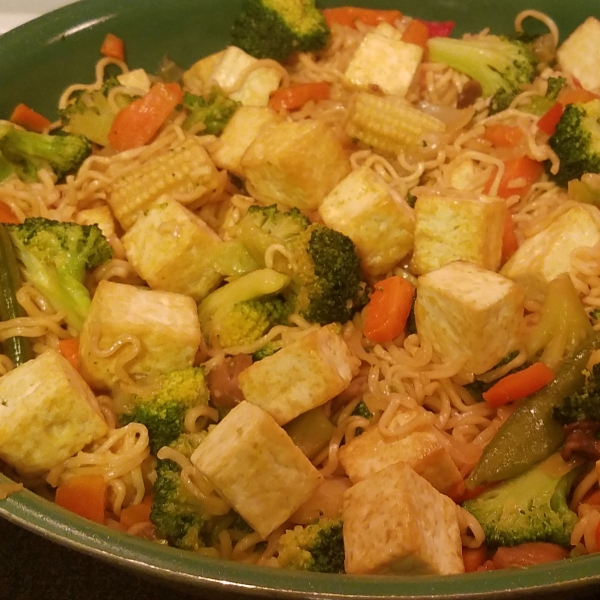 Fast and Easy Tofu Lo-Mein