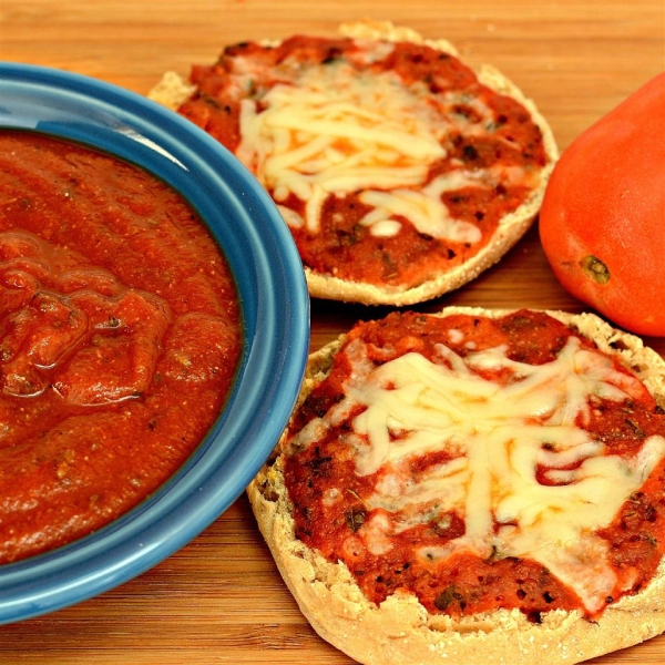 Easy No-Cook Pizza Sauce