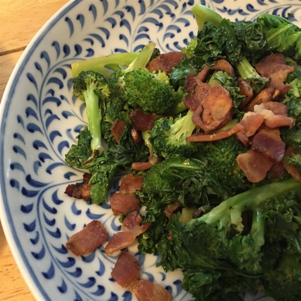 Stir-Fried Kale and Broccoli Florets