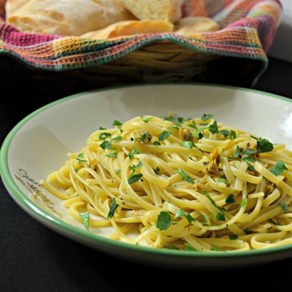 Ron's Favorite Linguine with White Clam Sauce