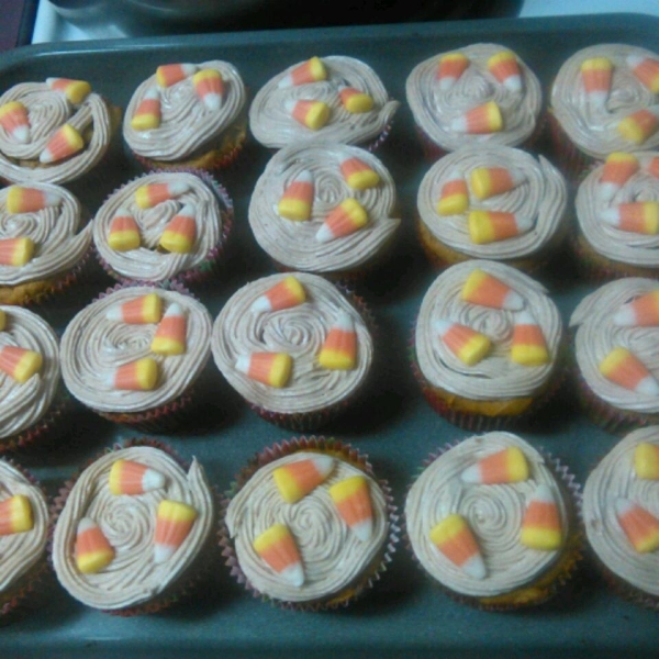 Pumpkin Spice Cupcakes With Cream Cheese Frosting