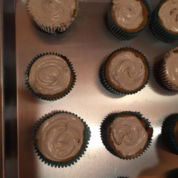 Pumpkin Spice Cupcakes With Cream Cheese Frosting