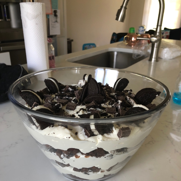 3 Musketeers® Trifle