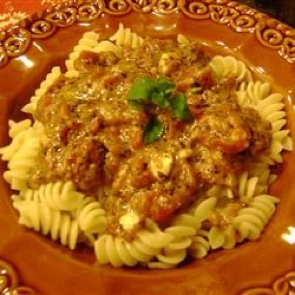 Easy Fusilli with Tomato Pesto Sauce