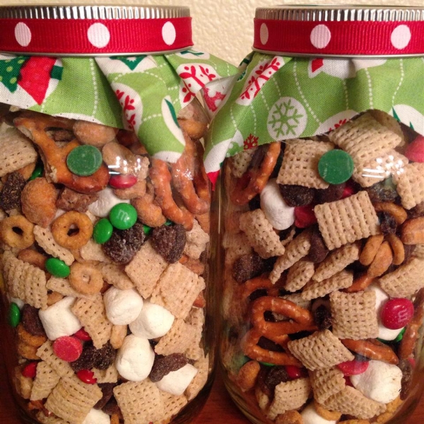 Christmas Snack Mix