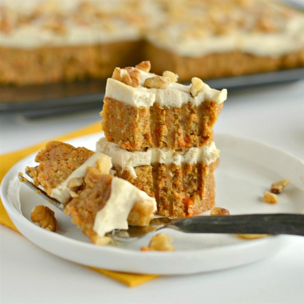 Paleo Raw Carrot Cake