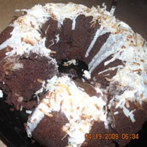 Chocaroon Cake