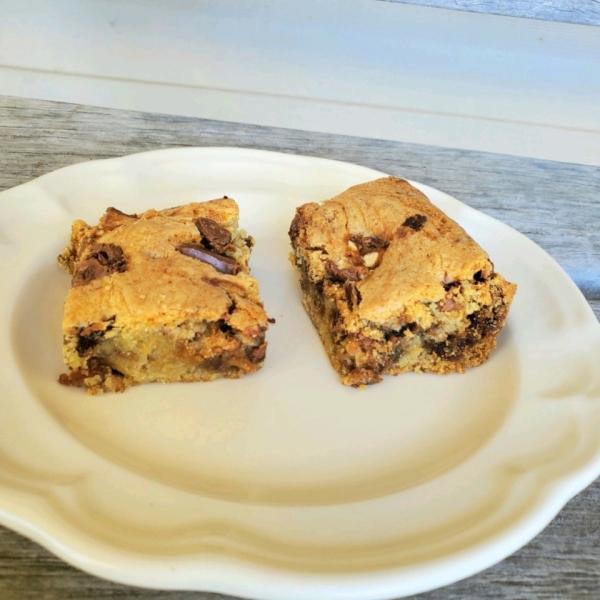 Candy Bar Squares