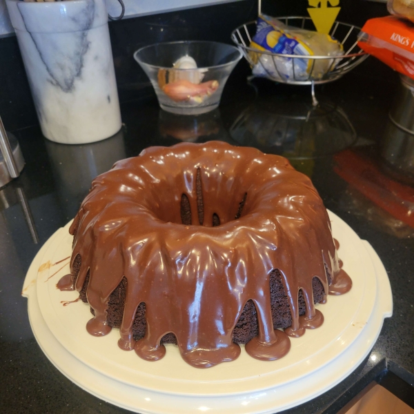 Easy Chocolate Bundt Cake Glaze