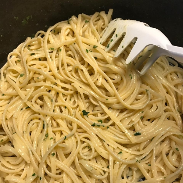 Garlic-Herb Linguine