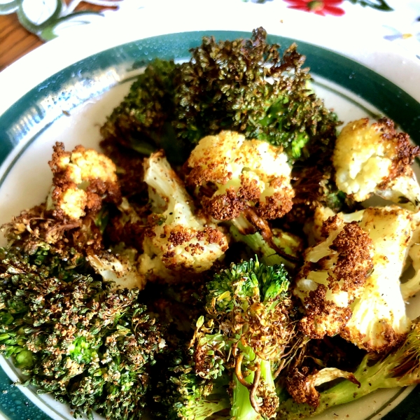 Air Fryer Roasted Broccoli and Cauliflower