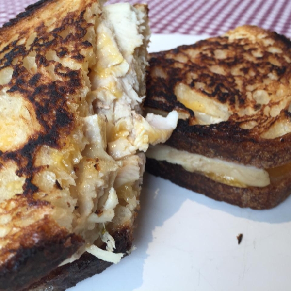 Cheesy Grilled Cheese