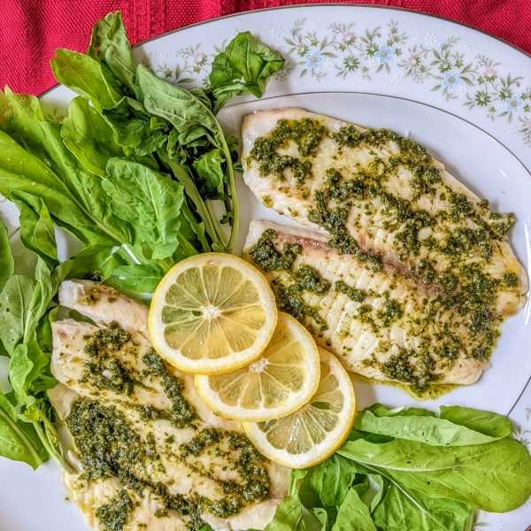 Baked Tilapia with Arugula and Pecan Pesto