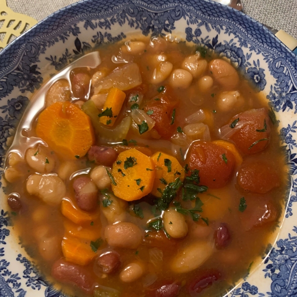Instant Pot Vegan 15-Bean Soup