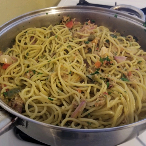 Spaghetti with Tuna and Capers