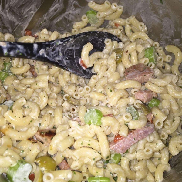 Simple Ranch Chicken Macaroni Salad