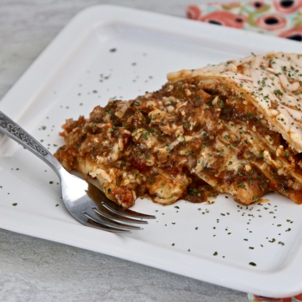 Spicy Beef and Bean Enchilada Pie