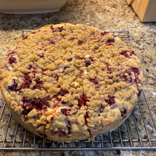 Raspberry-Sour Cream Crumb Cake