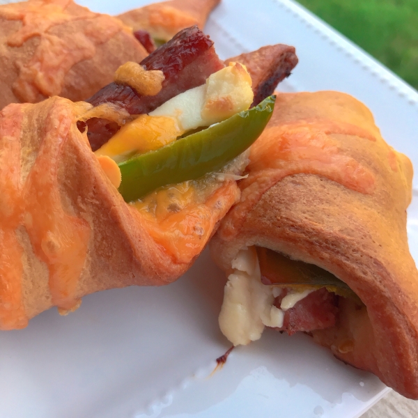 Jalapeno Popper Pigs in a Blanket