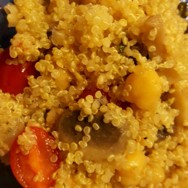 Quinoa with Chickpeas and Tomatoes
