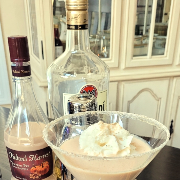 Creamy Pumpkin Spice Martini