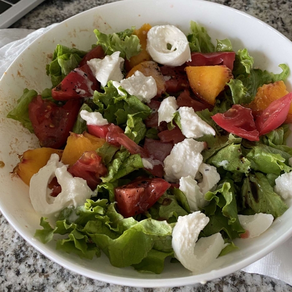 Peach and Tomato Caprese Salad