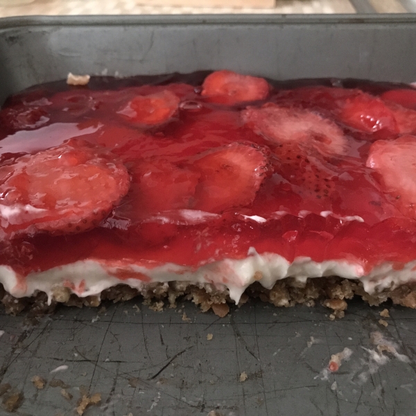 Strawberry Pretzel Pie