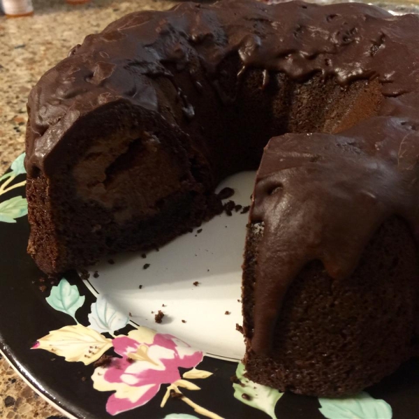 Fudgy Cream Cheese Tunnel Cake