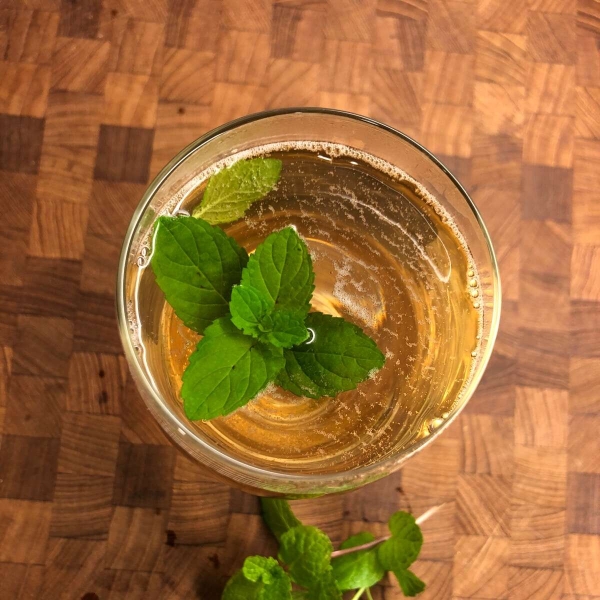 Sekanjabin (Iranian Mint Vinegar Syrup)