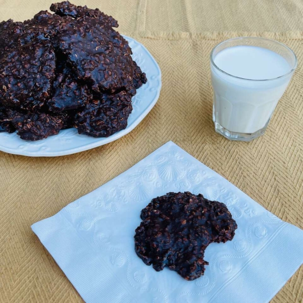 Easy No-Bake Chocolate Oatmeal Cookies