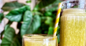 Agua Fresca de Pina y Pepino (Pineapple and Cucumber)