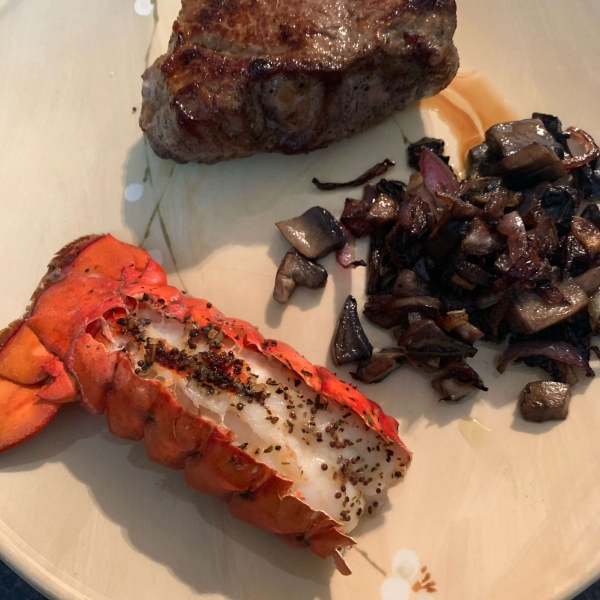 Easy Broiled Lobster Tails