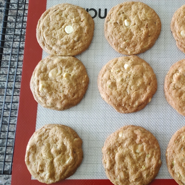 Amazing White Chocolate Chip Pistachio Cookies