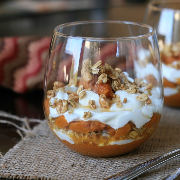 Pumpkin Crumble Yogurt Parfait