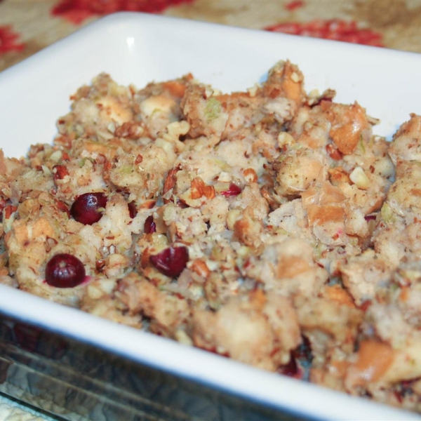 Cranberry Nut Stuffing